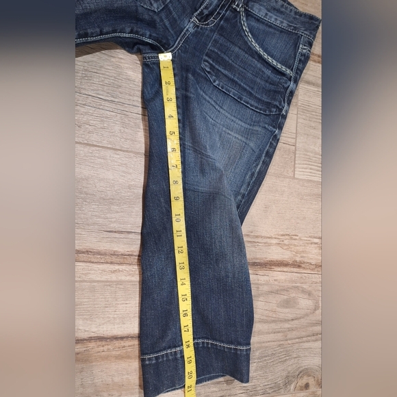 #1174 Maurice's Dark Wash Capris sz 5/6 - Picture 7 of 7